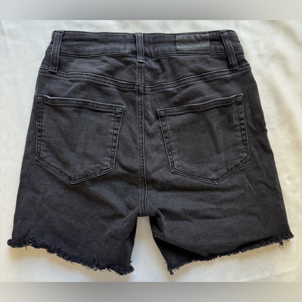 PAIGE Women's Sarah Exposed‎ Button Fly Raw Hem Longline Short size 25 - Picture 5 of 8